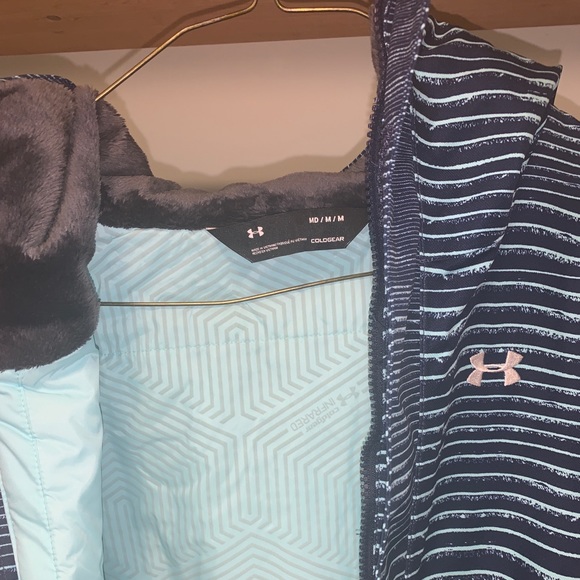 Under Armour Ski Jacket - Picture 3 of 5